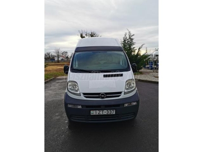 OPEL VIVARO 1.9 DTI L2H1 Magasított kivitel. Állva pakolható!