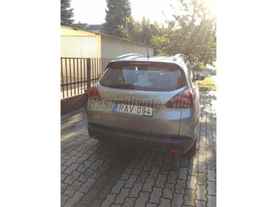 PEUGEOT 2008 1.2 PureTech Allure