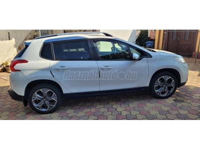 PEUGEOT 2008 1.2 VTi PureTech Active navi.félbőr.tulajdonostól