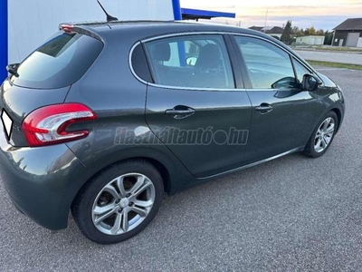 PEUGEOT 208 1.2 VTi PureTech Allure Navi-Led-Tempomat-DigitKlima