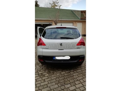 PEUGEOT 3008 1.6 HDi Allure