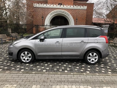 PEUGEOT 5008 2.0 HDi Style (7 személyes ) MAGYAR. NAVI. PANORÁMA