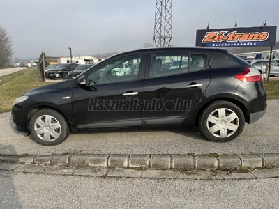 RENAULT MEGANE 1.6 Authentique