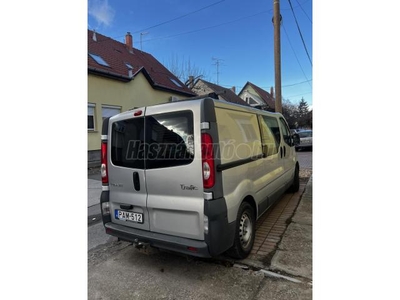 RENAULT TRAFIC 2.0 dCi L2H1 Komfort Hosszított. TGK. 5 személyes