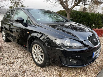 SEAT LEON 1.6 CR TDI Style 1 tulaj!Ülsfűts!Digitklíma!