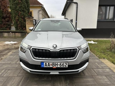 SKODA KAMIQ 1.0 TSI Style ÁFÁS-MAGYARORSZÁGI-5-ÉV-200-EZER-KM-IG-GARANCIÁLIS-KEYLESS-GO-SÁVTARTÓ-DIGITÁLIS