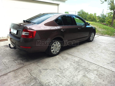 SKODA OCTAVIA 1.4 TSI Elegance DSG