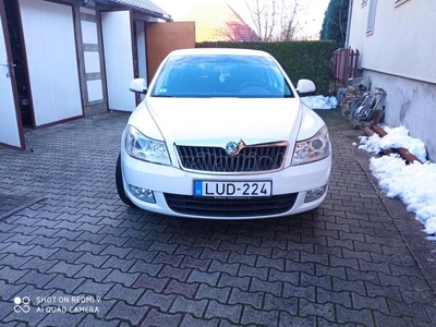 SKODA OCTAVIA 1.6 CR TDI Ambiente DPF