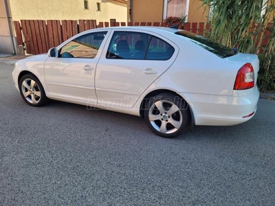 SKODA OCTAVIA 1.6 CR TDI Elegance DPF