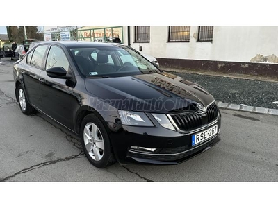 SKODA OCTAVIA 1.6 CR TDI Style Smart funkció (Apple Car) . esőszenzor ülésfűtés