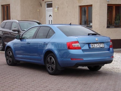 SKODA OCTAVIA 2.0 CR TDI Elegance Magyarországi!Kitűnő műszaki állapot!Vezetett szervízkönyv!