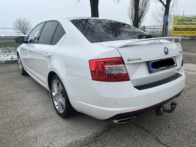 SKODA OCTAVIA 2.0 CR TDI RS SZERVIZKÖNYV