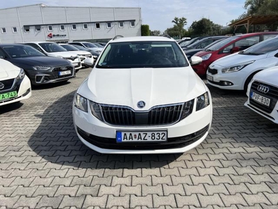 SKODA OCTAVIA Combi 1.6 CR TDI Style 106eKm.Űl.fűt.Vonóhorog!