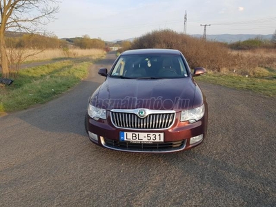 SKODA SUPERB 1.9 PD TDi Elegance