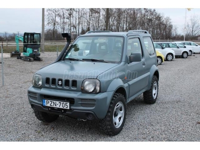 SUZUKI JIMNY 1.3 4WD AC CD 15''AW