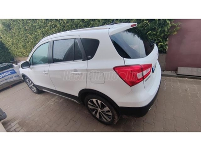 SUZUKI SX4 S-CROSS 1.4T GLX 4WD