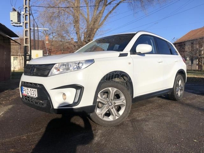 SUZUKI VITARA 1.6 GLX NAVIGÁCIÓ.DIGIT KLÍMA.ÜLÉS-FŰTÉS.TEMPOMAT.TOLATÓ-KAMERA.VONÓHOROG !!