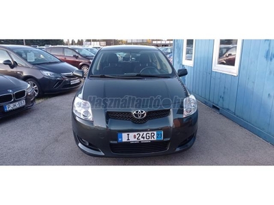 TOYOTA AURIS 1.6 Sol 147.800 Km