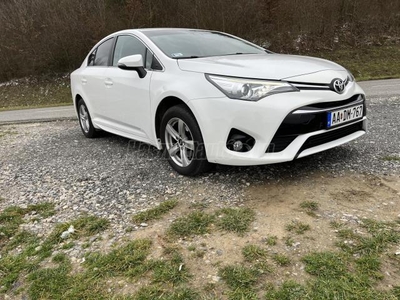 TOYOTA AVENSIS 1.6 D-4D Live Plus Magyarországi 115000km