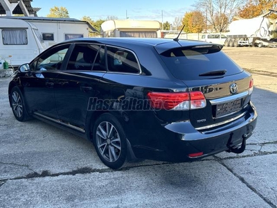 TOYOTA AVENSIS Wagon 1.8 Executive FRISS SZERVÍZ-TEMPOMAT-ÜLÉSFŰTÉS-LEINFORMÁLHATÓ