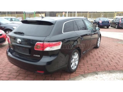 TOYOTA AVENSIS Wagon 2.0 D-4D Executive