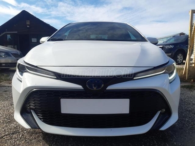 TOYOTA COROLLA 1.8 Hybrid Executive e-CVT 49000km+ANDROID AUTO+APPLE CARPLAY