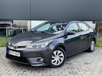 TOYOTA COROLLA Sedan 1.6 Active Trend Első tulajdonos/Végig vezetett szerviz/Sérülésmentes/Tolató kamera