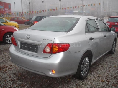 TOYOTA COROLLA Sedan 1.6 Luna