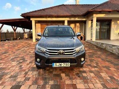 TOYOTA HI LUX Hilux 2.4 D-4D 4x4 Double Executive v.horog. első tulaj. magyarországi