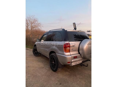 TOYOTA RAV 4 Rav4 2.0 D-4D 4x4