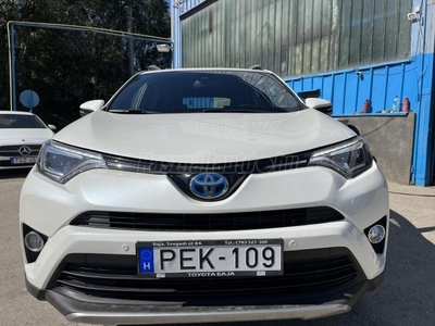 TOYOTA RAV 4 Rav4 2.5 Hybrid Executive MY18 2WD e-CVT Magyarországi!