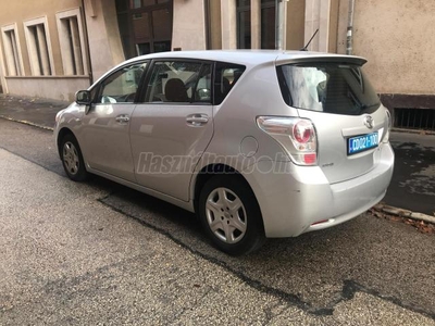 TOYOTA VERSO 1.6 (5 személyes )