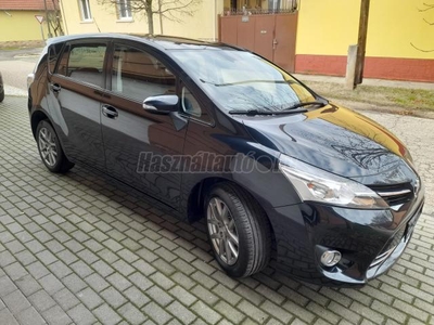 TOYOTA VERSO 1.6 Active [7 személy] Kéziváltós!7 személyes!Panorámatető!