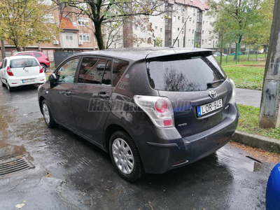 TOYOTA VERSO 1.8 Luna