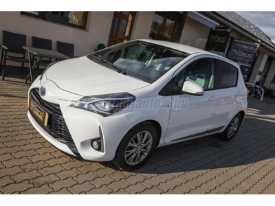 TOYOTA YARIS 1.5 VVT-i Hybrid Style Smart e-CVT THM 5.9%-tól! - Mo-i - EGYGAZDÁS - MÁRKASZERVIZES