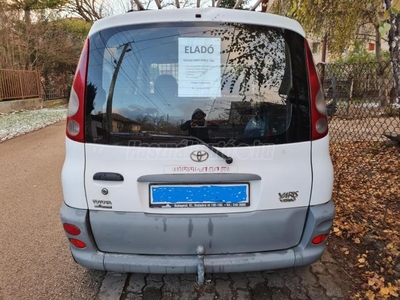 TOYOTA YARIS VERSO Van 1.3