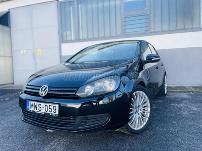 VOLKSWAGEN GOLF VI 1.6 TDi Highline DSG 7 fokozatú automata váltóval