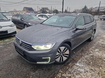 VOLKSWAGEN PASSAT VIII Variant 1.4 TSI GTE Plug-In-Hybrid DSG Alcantara! Panorámatető! Virtual! Távolságtartó tempomat! Telefontükrözés!