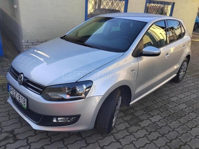 VOLKSWAGEN POLO 1.2 70 Trendline Foglalózva