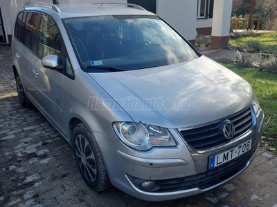 VOLKSWAGEN TOURAN 1.9 PD TDi Trendline DSG DPF 7 üléses