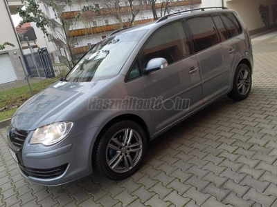 VOLKSWAGEN TOURAN 2.0 PD TDI Highline