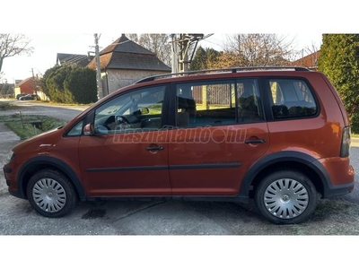 VOLKSWAGEN TOURAN Cross1.9 PD TDi DSG DPF