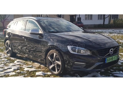 VOLVO V60 2.4 D [D6] PHEV AWD Summum Geartronic R-Design-Twin Engine-Tető-Bőr