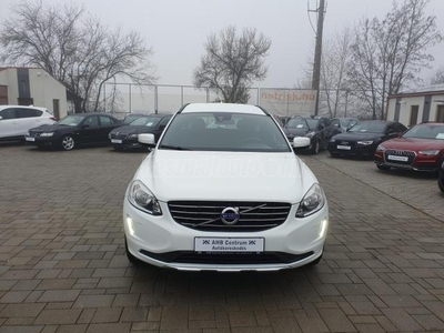 VOLVO XC60 2.4 D [D4] Momentum +159E KM+2 ÉV GARANCIÁVAL+1.TULAJ+FÉLBŐR+NAVI+RADAR+ROZSDAMENTES+GYÖNYÖRŰ+