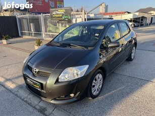 Toyota Auris 1.4 Luna Megkímélt! Sz.könyv! Moi.!