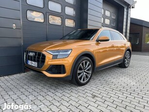 AUDI Q8 50 TDI quattro Tiptronic ic Szervizköny...