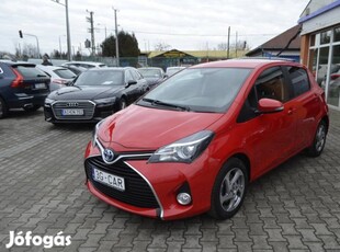 Toyota Yaris 1.5 VVT-i Hybrid Trend e-CVT 12.77...