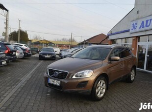 Volvo XC60 2.4 D [D5] Momentum Geartronic