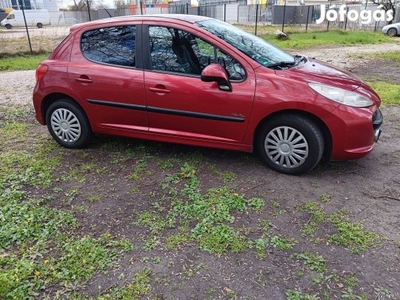 Eladó piros Peugeot 207 használtautó