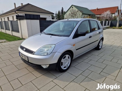 Ford Fiesta 1.3 nagyon szép, megkímélt állapotban eladó!